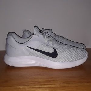 NWT Nike Lunar Converge 2